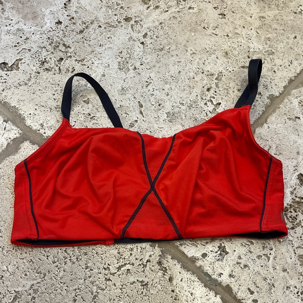 Natori Sports Bralette with Black Trim NWOT